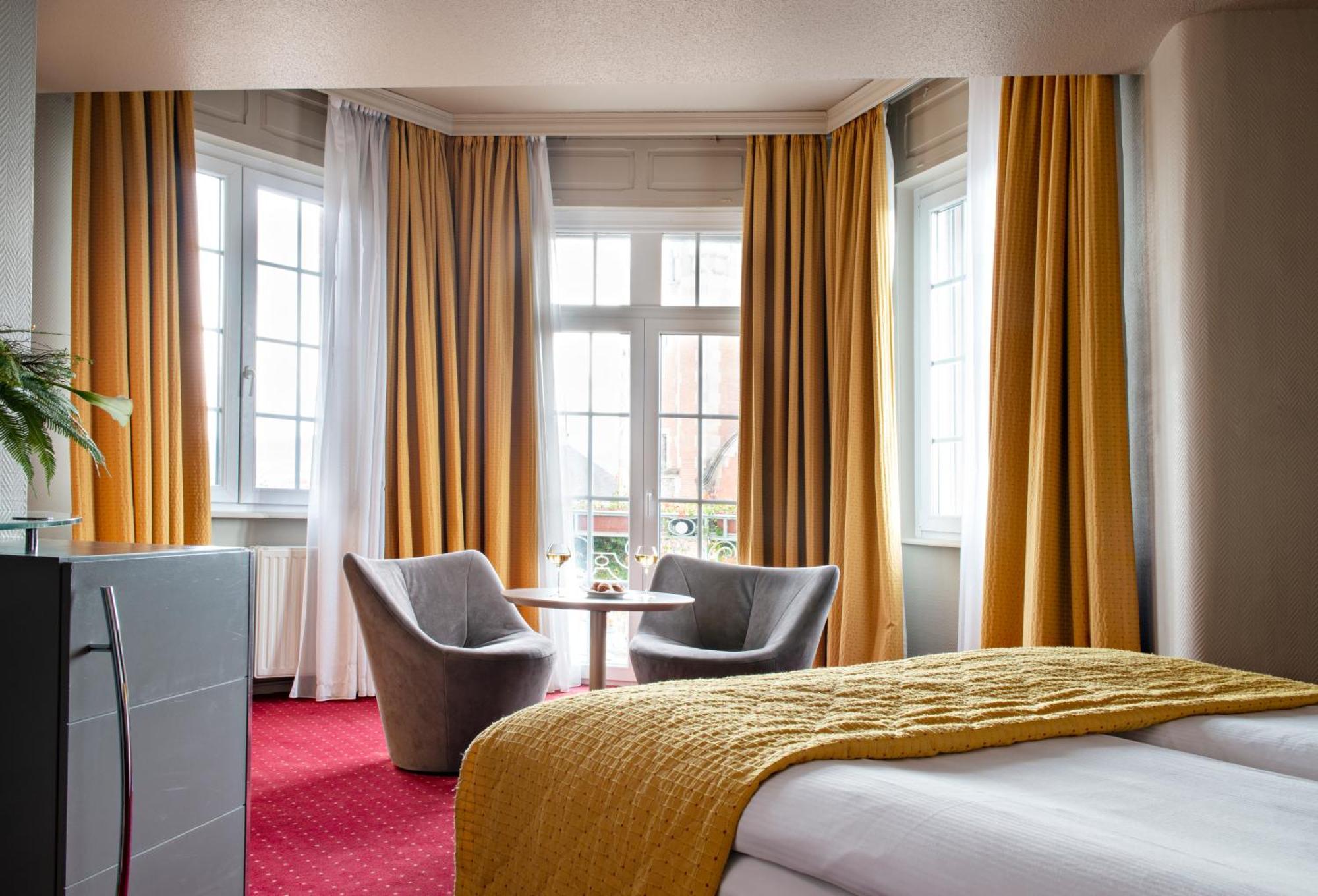 Junior Suite,1705765956:JPEG